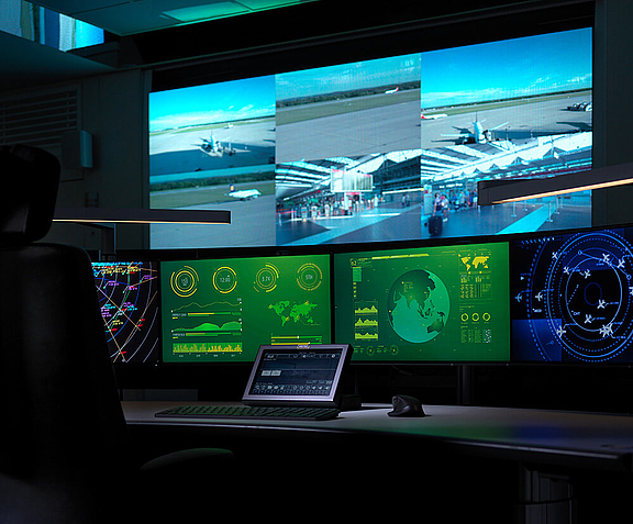 WEYTEC smartTOUCH Flex and video wall in an ATC air traffic control room